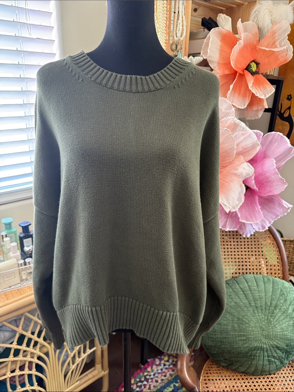 Quince Dark Olive 100% Organic Cotton Boyfriend Crew Sweater
